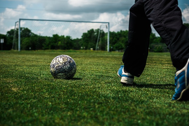 间的足球互 间的足球互